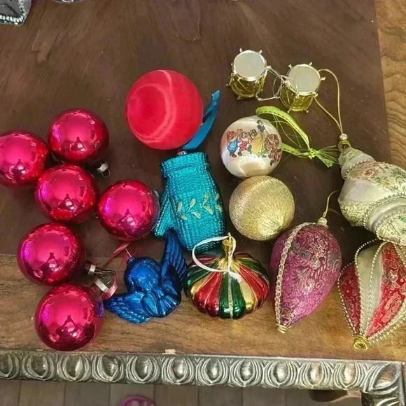 Vintage Christmas  ornaments - Picture 1 of 12